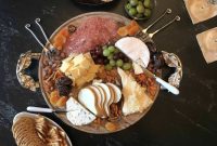 Build a Stunning Charcuterie Board: Tips for Impressive Spreads
