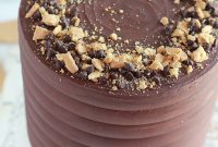 Decadent Chocolate Graham Cracker Layer Cake Recipe