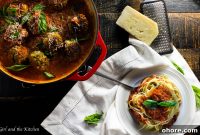 Spicy Vegetarian Meatballs Recipe with Tangy Tomato Sauce