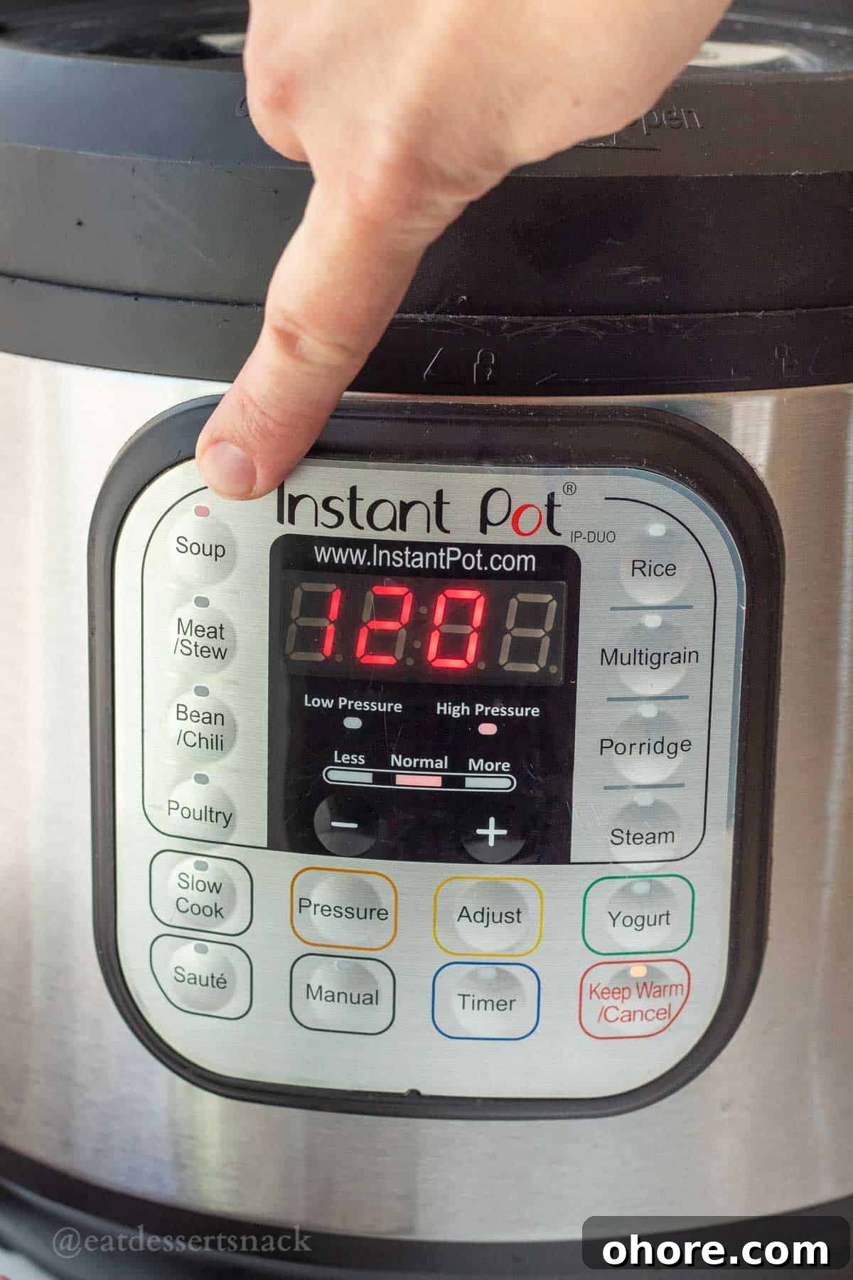 Homemade Instant Pot Chicken Bone Broth Recipe 7 img 10618 6