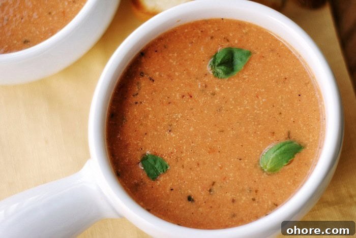 Creamy Tomato Basil Soup Recipe for Cozy Weeknight Meals 3 2