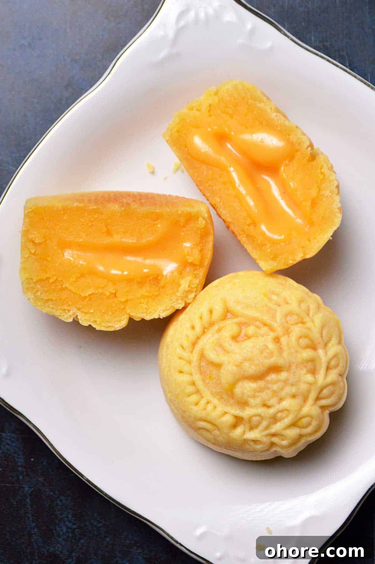65gr lava custard mooncakes