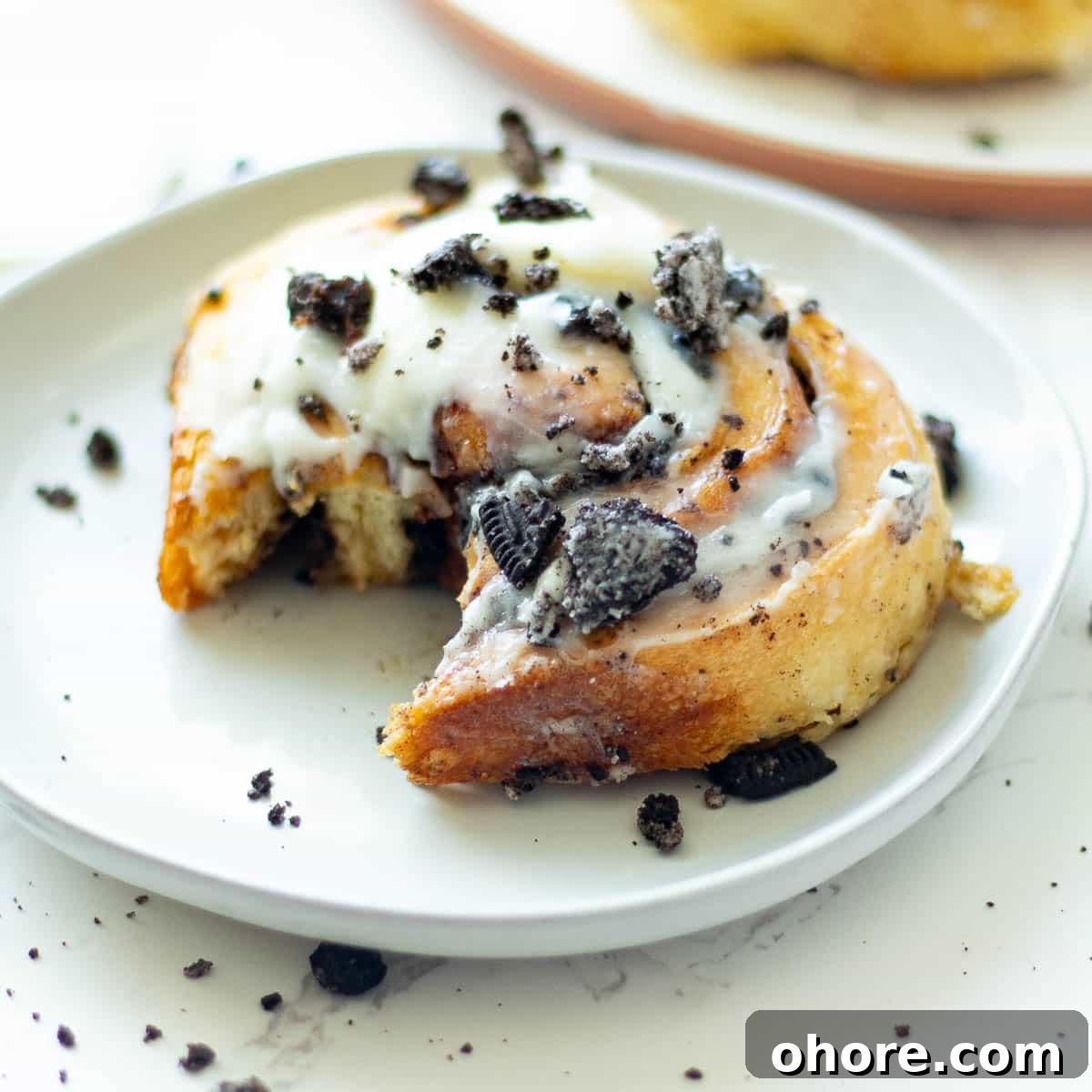 oreo cinnamon rolls - easy recipe