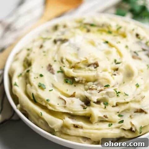 30+ Thanksgiving Recipes You Can Make in an Instant Pot 3 Image for Instant Pot Garlic Mashed Potatoes