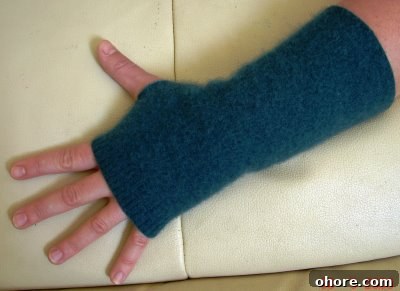 making simple fingerless gloves
