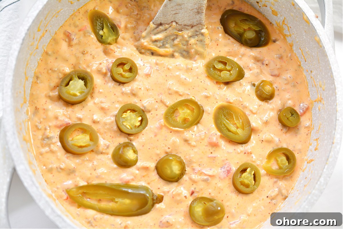 Keto Queso Dip With Sausage