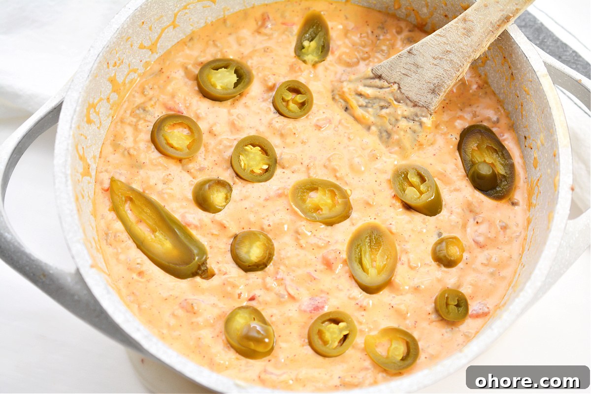Keto Queso Dip With Sausage