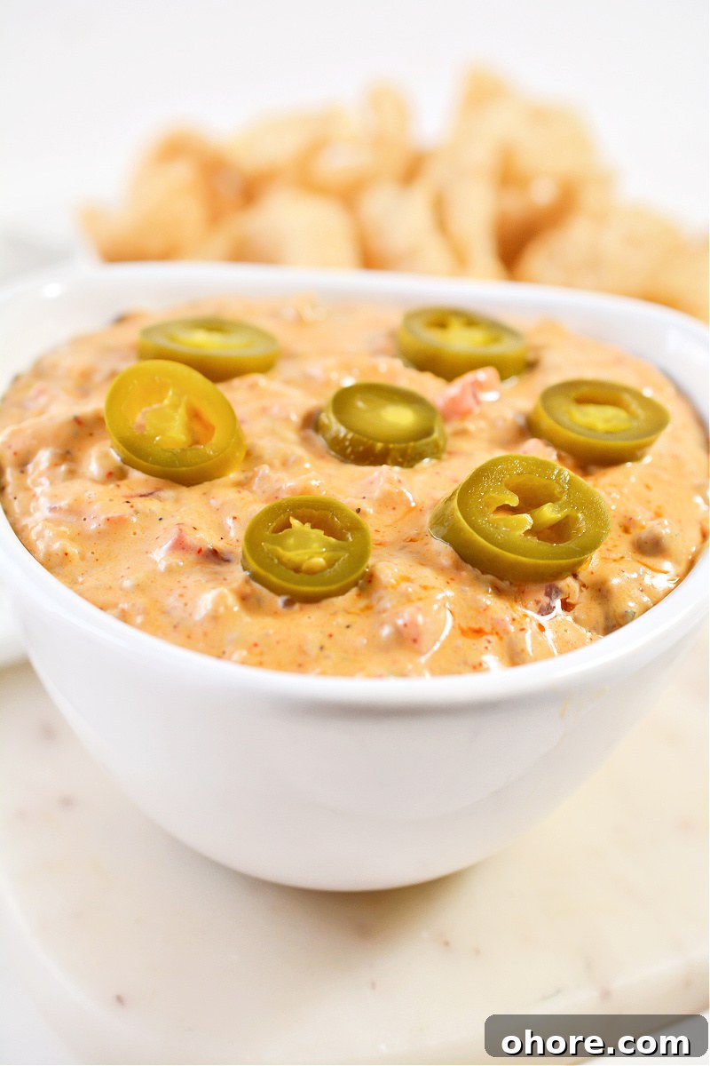 Keto Queso Dip With Sausage