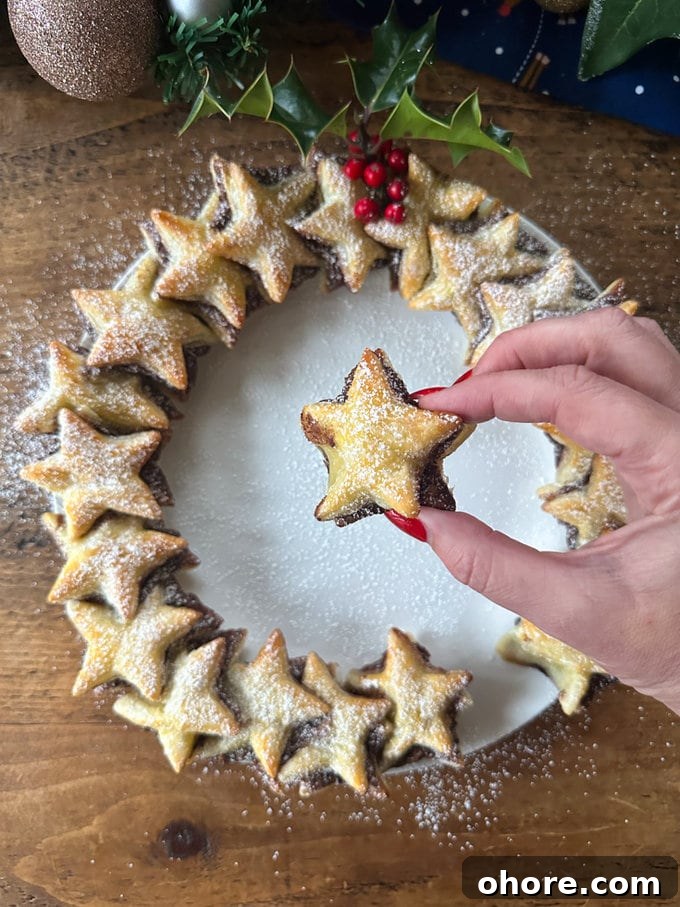 Pesto Puff Pastry Star Wreath Recipe for Holiday Appetizers 11 img 28051 11