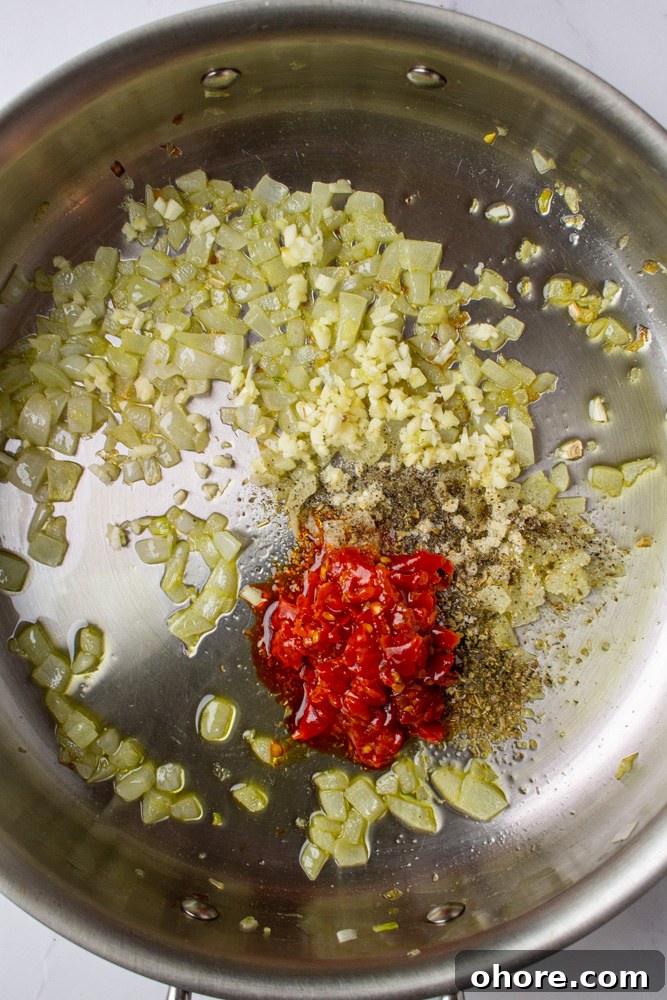 Classic Rigatoni alla Carbonara Recipe — Authentic Italian Flavor 5 Onions and Chilis