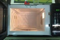 Clean Your Microwave Naturally: Simple Chemical-Free Methods