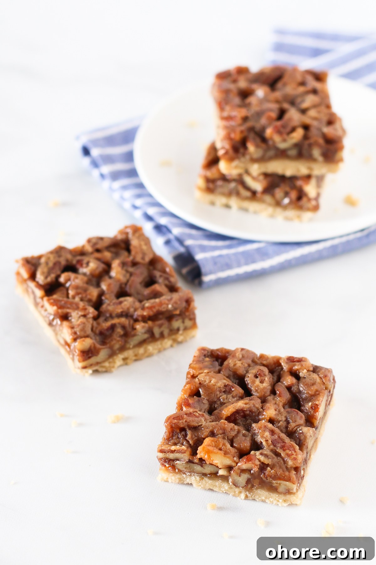Gluten-Free Vegan Pecan Pie Bars — Gooey Pecan Slice Recipe 4 Gluten Free Vegan Pecan Pie Pies. For all of you pecan pie lovers, these decadent bars are JUST for you!