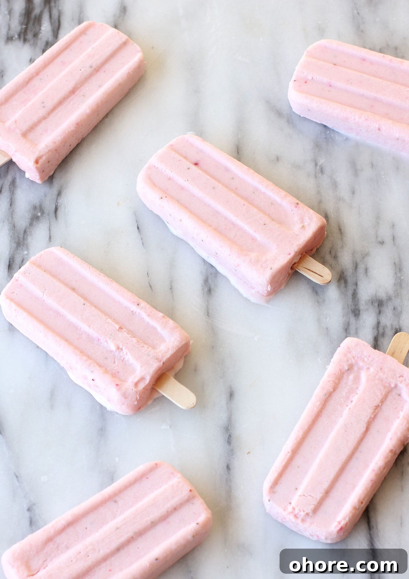 EASY STRAWBERRY AND CREAM POP RECIPE