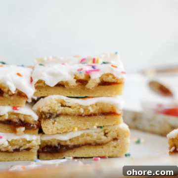 Strawberry Pop-Tart Blondies Recipe: Homemade Jam-Filled Bars 14 Strawberry Pop Tart Blondies