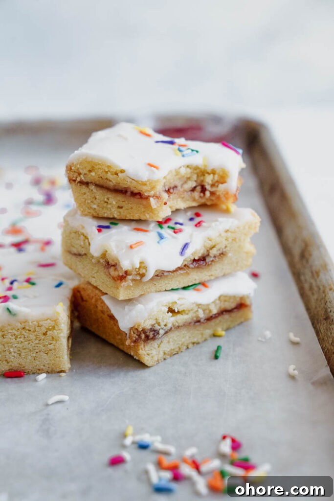Strawberry Pop-Tart Blondies Recipe: Homemade Jam-Filled Bars 4 img 9039 3