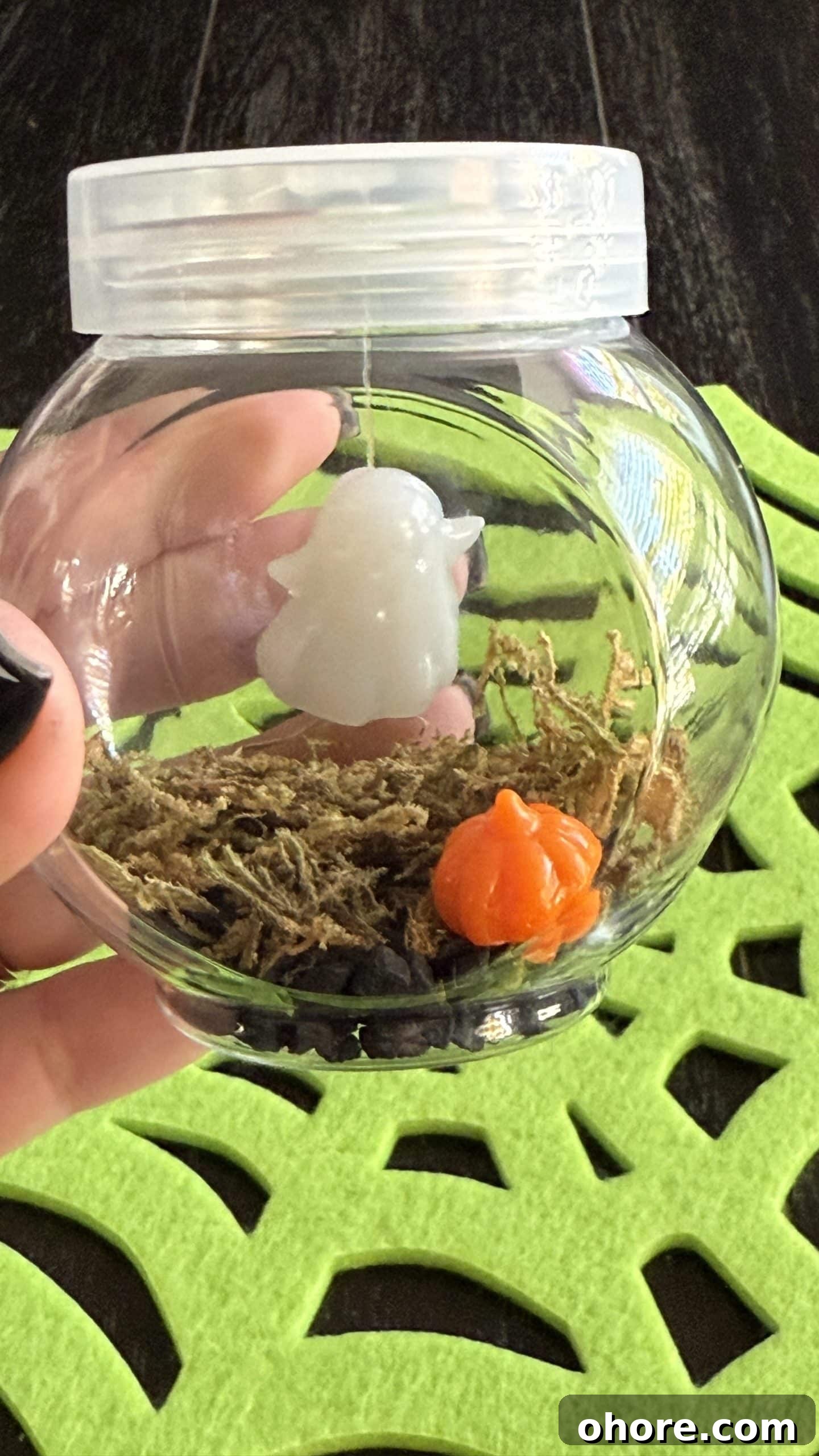 DIY Pet Ghost Halloween Craft from Dollar Tree 4 handmade pet ghost in a jar